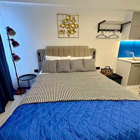 Voulis 45 Plaka Suite By Zeussuites Атина Екстериор снимка