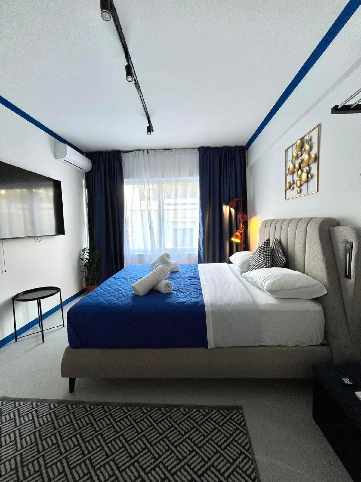 Voulis 45 Plaka Suite By Zeussuites Атина Екстериор снимка