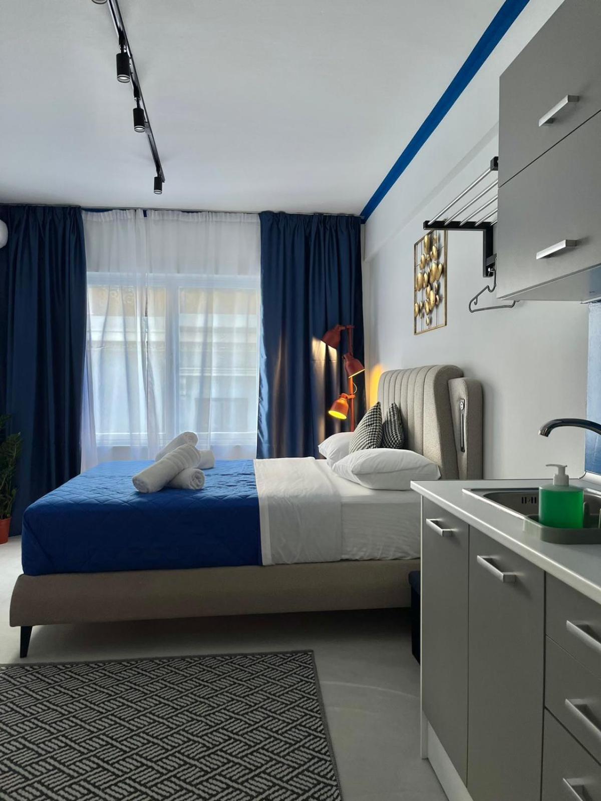 Voulis 45 Plaka Suite By Zeussuites Атина Екстериор снимка